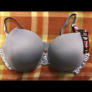 New w/Tag 40DD Maidenform Push Up Bra